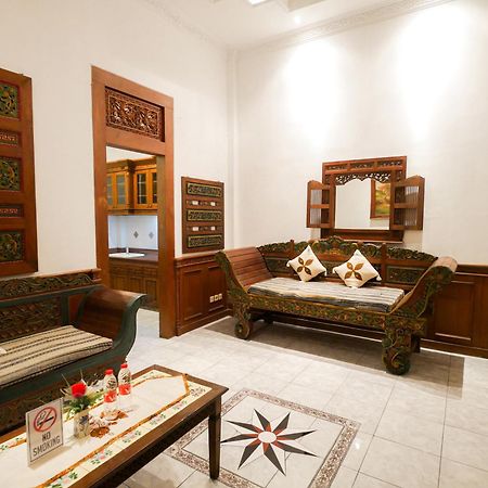 Rumah Pesik Art & Heritage Hotel Gondowulung Dış mekan fotoğraf