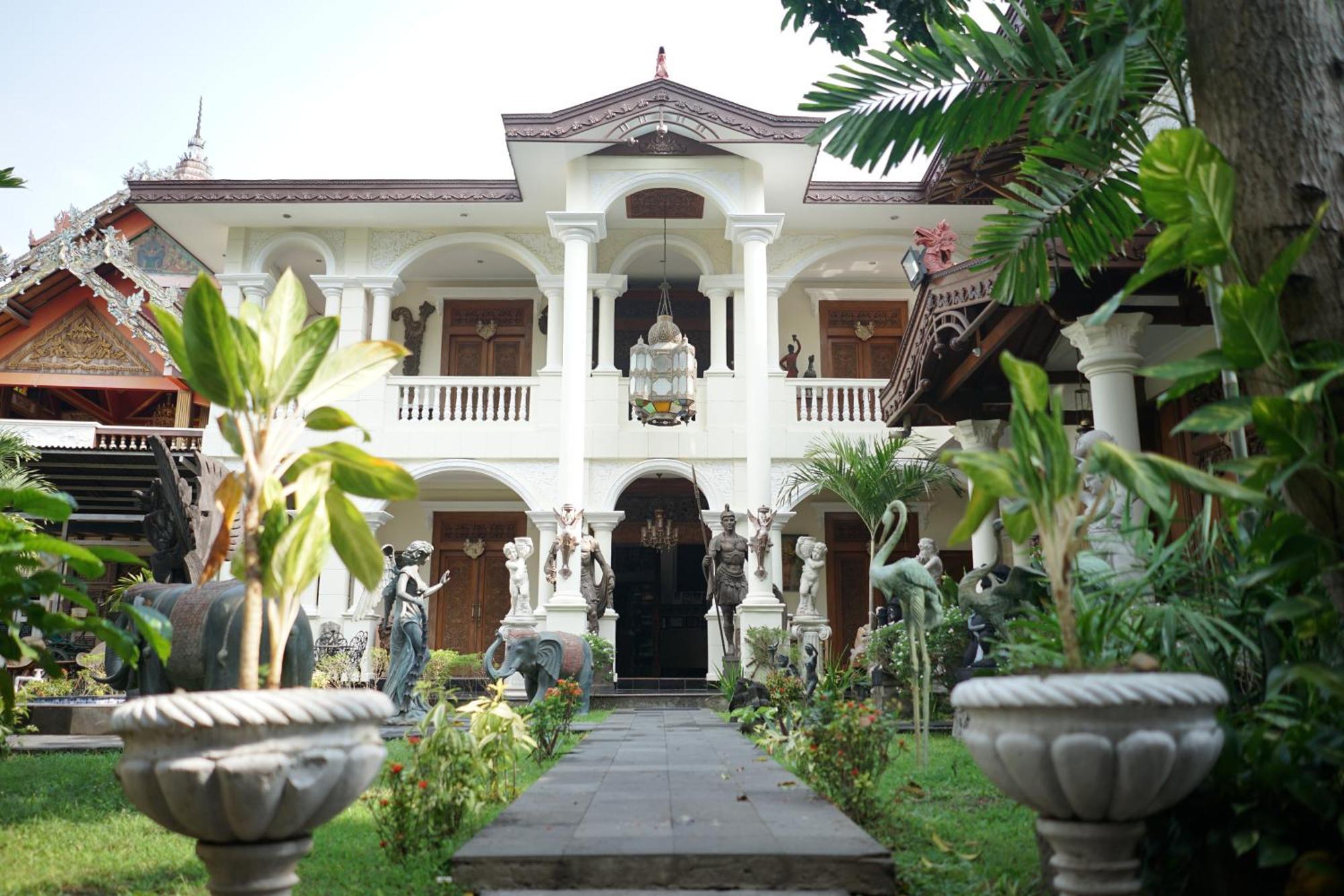 Rumah Pesik Art & Heritage Hotel Gondowulung Dış mekan fotoğraf