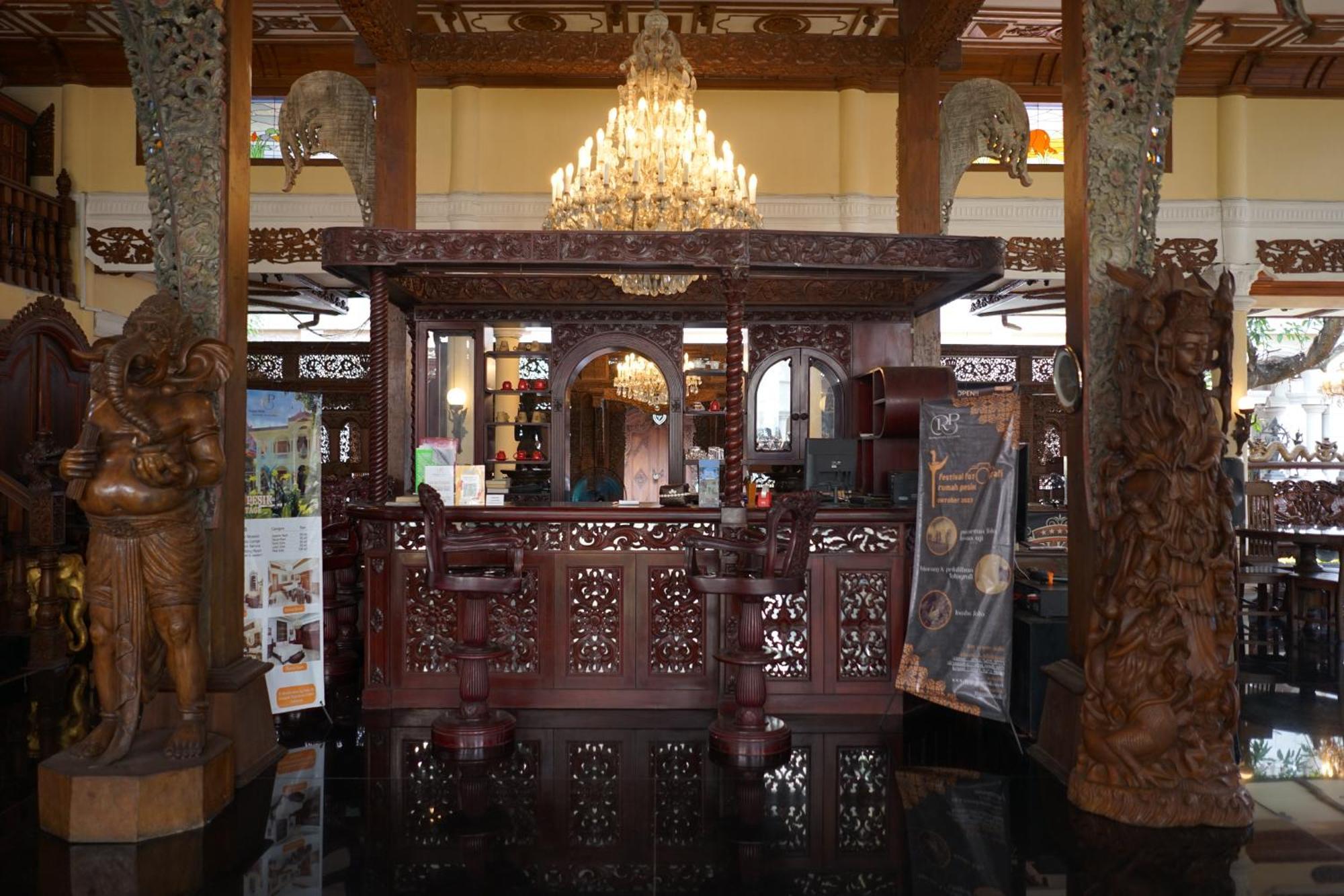 Rumah Pesik Art & Heritage Hotel Gondowulung Dış mekan fotoğraf
