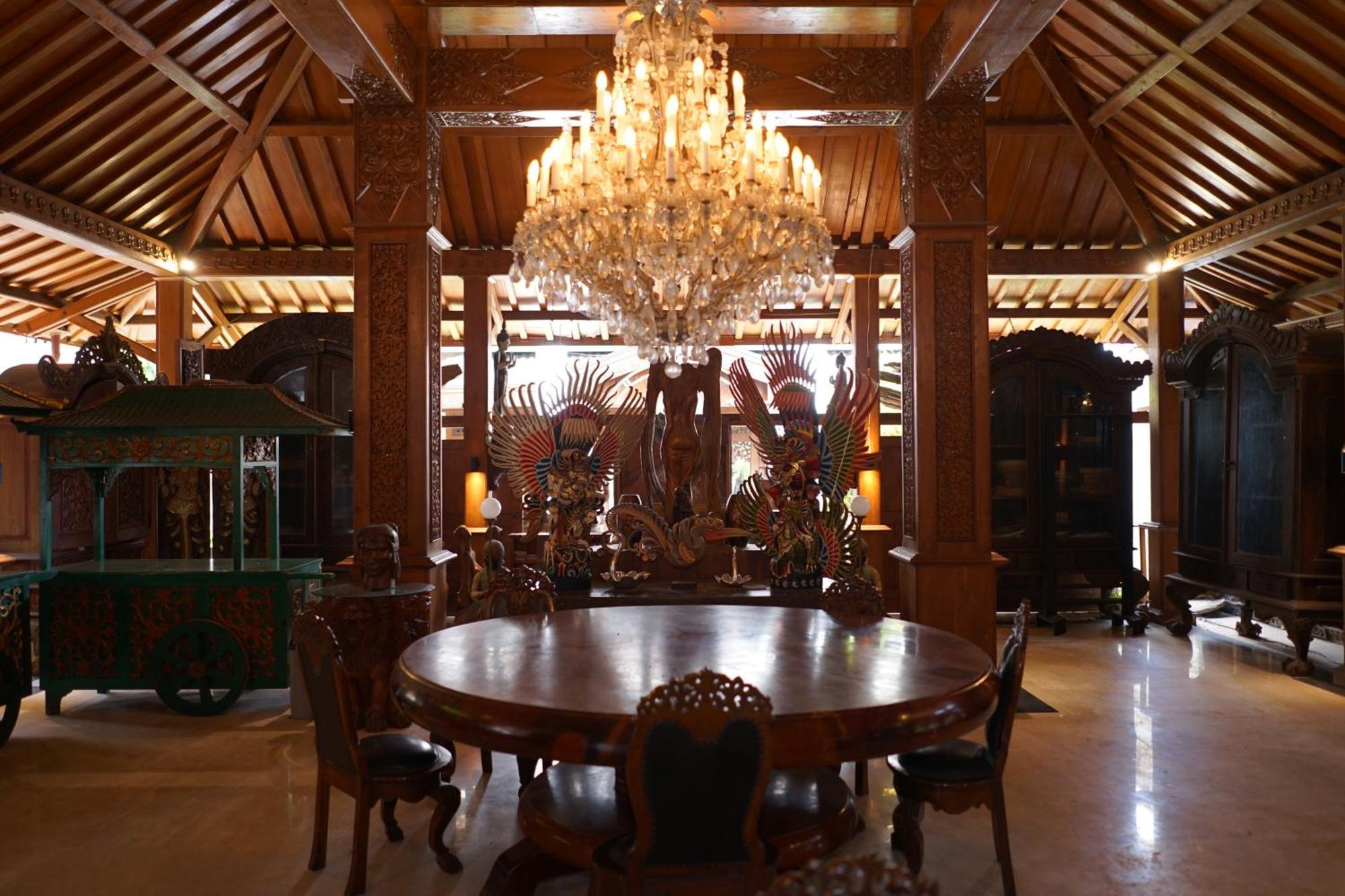 Rumah Pesik Art & Heritage Hotel Gondowulung Dış mekan fotoğraf