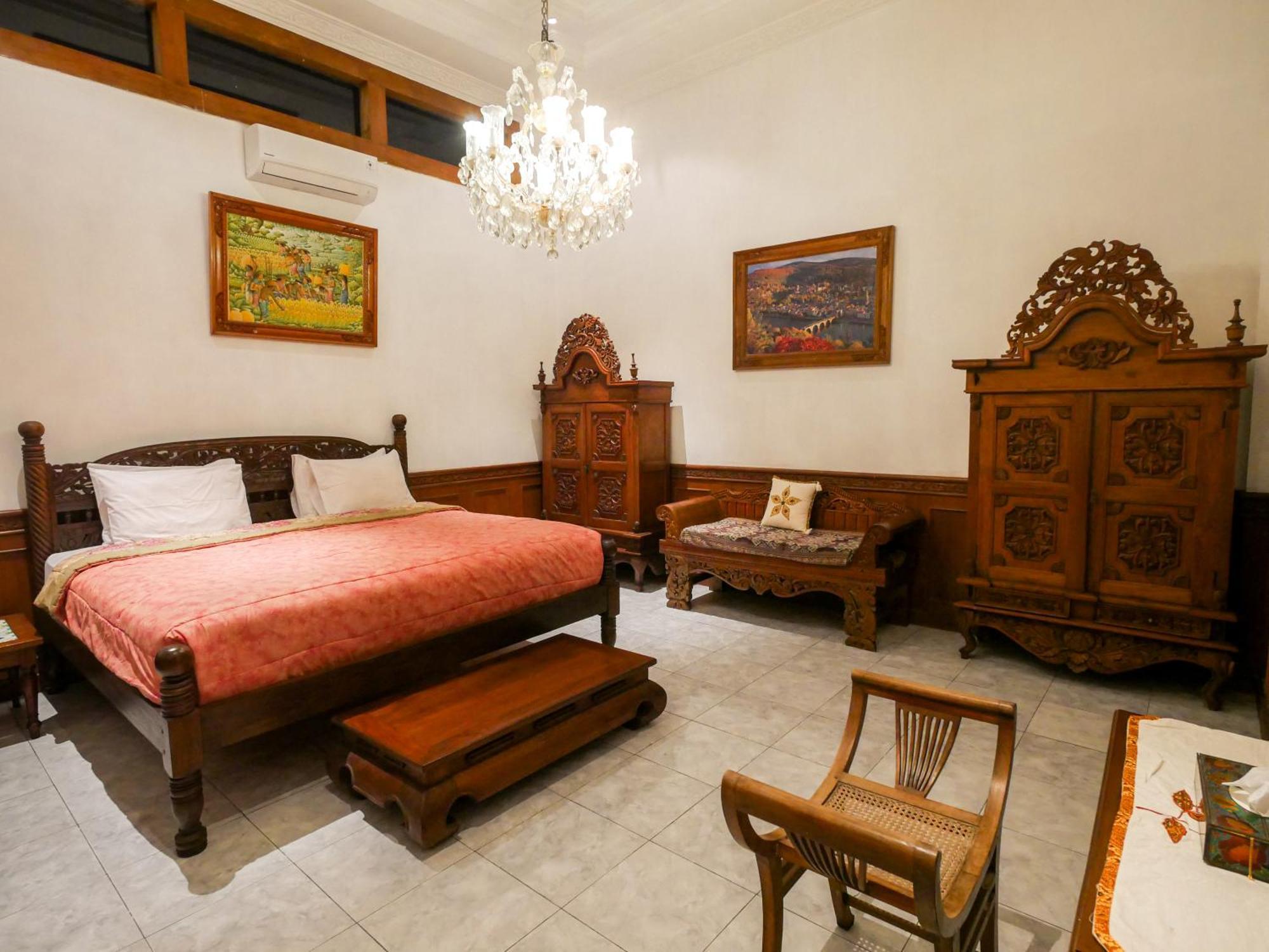 Rumah Pesik Art & Heritage Hotel Gondowulung Dış mekan fotoğraf